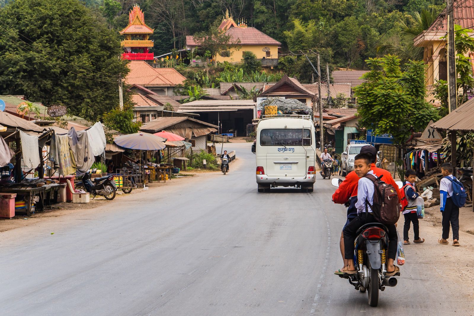 Là-bas au Laos