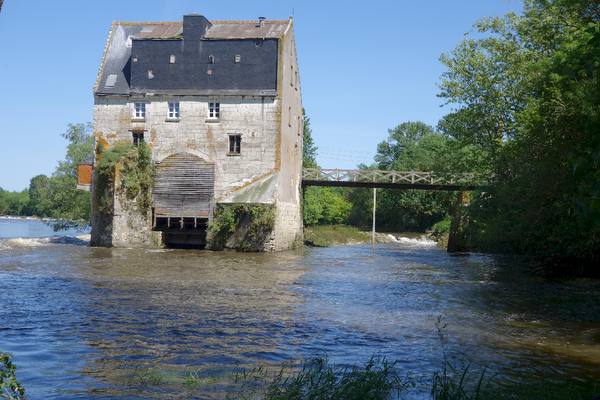 On n'est pas rendu à Loches