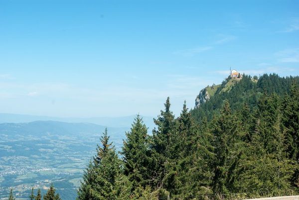 Vue aérienne sur le Bourget (du lac)